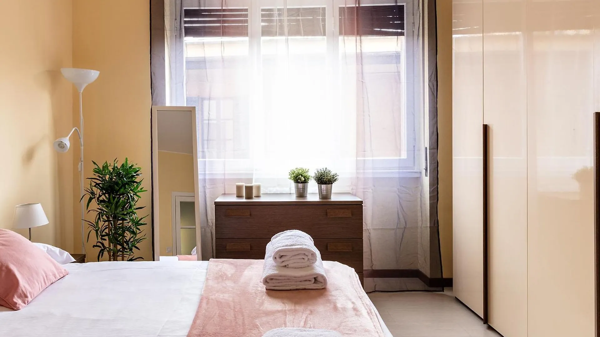 Dehomes - Milano Sempione Exclusive Apartment Milan